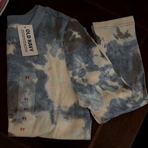 Old Navy Tie-Dye Long Sleeve
